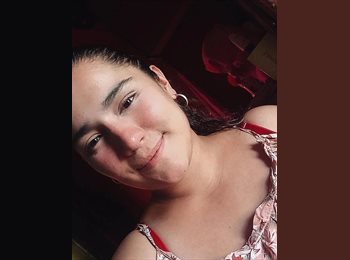 Roomgo AR - Juana - 22 - Godoy Cruz