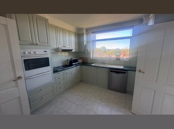Roomgo AU - 1 bedroom available in Shared house Kew East Melbourne, Kew - $306 pw