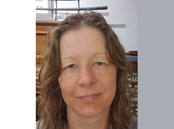 Roomgo AU - Sarah - 45 - Melbourne