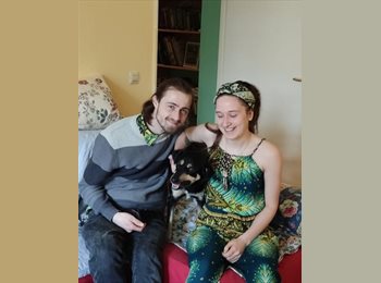 Roomgo AU - Liz - 26 - Gold Coast