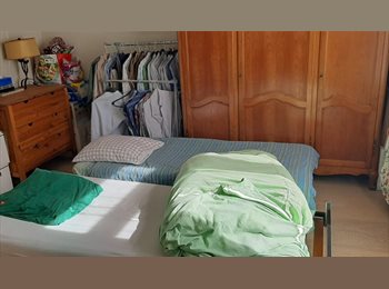 Appartager BE - chambre partagée hommes, Drogenbos - 210 € pm