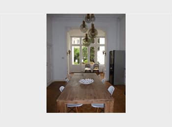 Appartager BE - Co-housing young professionals, eco-renovated, walking distance Schuman & Place Jourdan, Etterbeek - 630 € pm