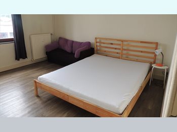 Appartager BE - Chambre très claire, Gembloux - 375 € pm