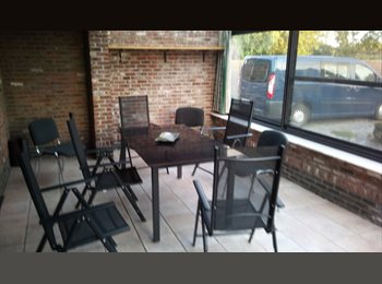 Appartager BE - chambre meublée à louer dans jolie villa à Wichelen, Wichelen - 700 € pm