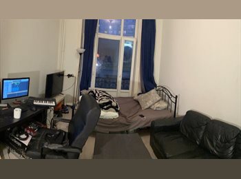 Appartager BE - BIG LIGHTY ROOM WITH BALCONY - GRANDE CHAMBRE AVEC BALCON disponible à Madou NEXT EU à coté de l'UE, Bruxelles - 800 € pm