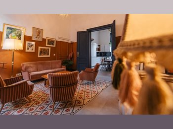 Appartager BE - Cosy furnished room with private bathroom & toilet, Saint Gilles Sint Gillis - 550 € pm