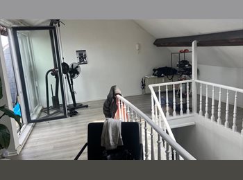 Appartager BE - Bonne ambiance style série « friends », Ixelles-Elsene - 750 € pm