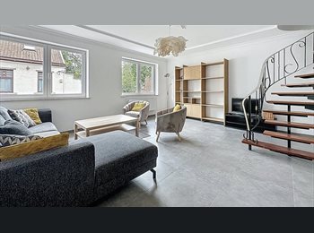 Appartager BE - Chambre dans une magnifique colocation, Charleroi - 350 € pm