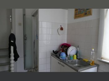 Appartager BE - Studio à louer de 65 m2, Uccle-Ukkel - 600 € pm