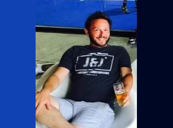 Appartager BE - Julien - 40 - Charleroi