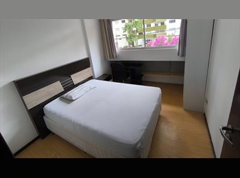 Roomgo BR - Quarto individual 13 m2 mobiliado no Bigorrilho (Champagnat), Curitiba - R$ 1.200 Por mês