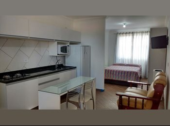 Roomgo BR - Loft Vila Izabel, Curitiba - R$ 1.600 Por mês