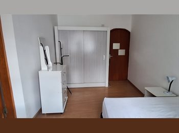 Roomgo BR - Suíte Individual a 3 min do metrô Saúde, Saúde - R$ 1.600 Por mês