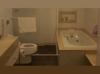 Roomgo BR - Quarto em Higienopolis, Santa Cecilia - R$ 1.900 Por mês