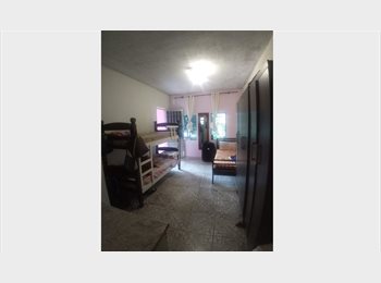 Roomgo BR - Kitnet mobilhada em Guarulhos feminina, Guarulhos - R$ 450 Por mês