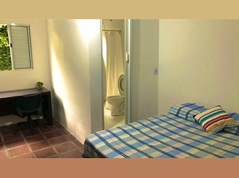 Roomgo BR - Excelente Suíte, Morumbi - R$ 1.550 Por mês