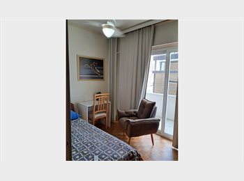 Roomgo BR - Quarto próximo à UFRGS/UFSCPA no centro Histórico, Porto Alegre - R$ 1.100 Por mês