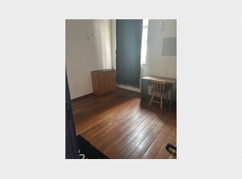 Roomgo BR - Alugo quarto no coração da Tijuca, Maracanã - R$ 1.200 Por mês