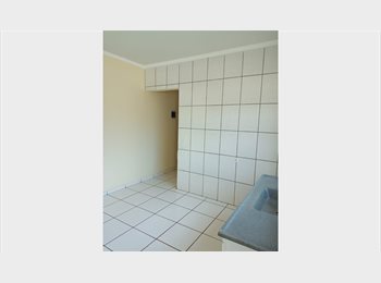 Roomgo BR - Kitnet em Ourinhos/SP, Ourinhos - R$ 620 Por mês