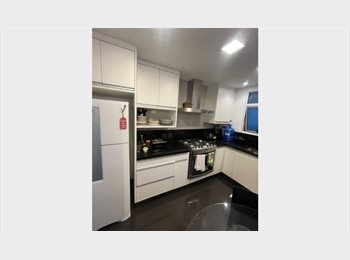 Roomgo BR - Quarto mobiliado a 2 quadras da Paulista - metrôs linha verde e amarela, Consolação - R$ 2.500 Por mês