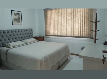 Roomgo BR - Quarto Individual no Centro, Florianópolis - R$ 1.600 Por mês