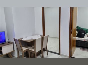 Roomgo BR - Quarto para alugar perto do Plano Piloto, Brasília - R$ 700 Por mês