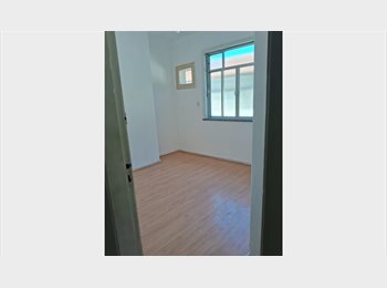 Roomgo BR - Quarto para estudante no Rio Comprido, Rio Comprido - R$ 450 Por mês