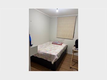Roomgo BR - Apartamento para dividir, Jabaquara - R$ 650 Por mês