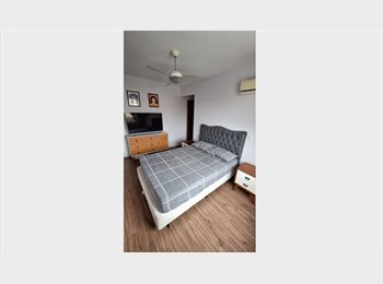 Roomgo BR - Quarto mobiliado para alugar no Ipiranga (divisa com Barreiros), Florianópolis - R$ 1.300 Por mês