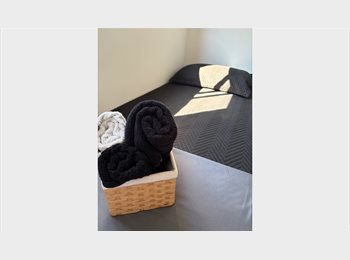 Roomgo BR - Quarto individual, Santo Amaro - R$ 2.300 Por mês