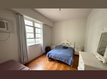 Roomgo BR - Quarto em Apartamento a 1 Quadra da Praia do Flamengo, Flamengo - R$ 2.000 Por mês