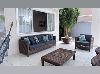 Roomgo BR - Suíte mobiliada em sobrado condomínio horizontal fechado, Goiânia - R$ 2.000 Por mês