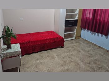 Roomgo BR - Quarto em casa Guarulhos/Maia, Guarulhos - R$ 600 Por mês