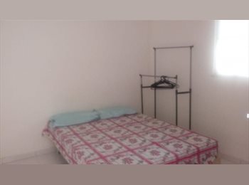 Roomgo BR - Suite Tijuca rua tranquila, Tijuca - R$ 1.600 Por mês