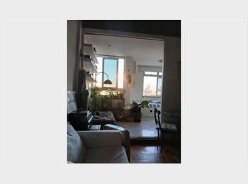 Roomgo BR - Rio Botafogo vista livre sol manhã 1 pessoa, Humaitá - R$ 2.500 Por mês