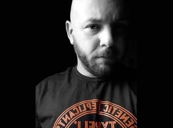 Roomgo BR - Leandro - 40 - Curitiba