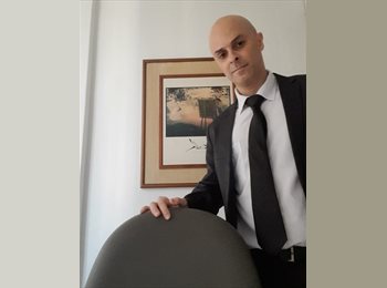 Roomgo BR - André - 46 - Curitiba