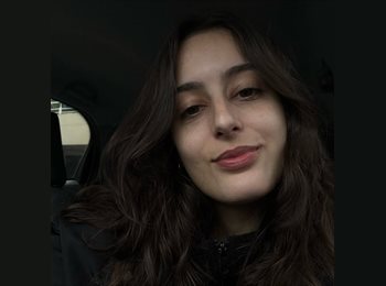 Roomgo BR - Stefany - 20 - Porto Alegre