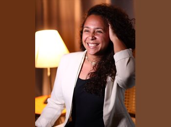 Roomgo BR - Cristiane  - 34 - Glória