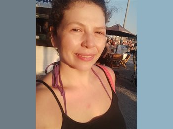 Roomgo BR - Roxana - 36 - Maracanã