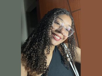 Roomgo BR - Marcelly  - 18 - Niterói