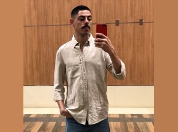 Roomgo BR - Jonathan - 36 - Curitiba