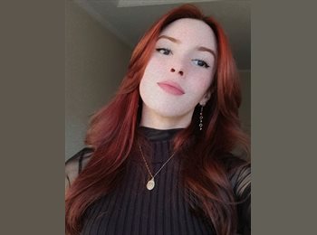 Roomgo BR - Larissa Rocha - 23 - Santa Cecilia