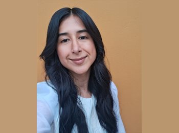 Roomgo BR - Carolina - 32 - Florianópolis