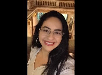 Roomgo BR - Carine Madelon - 39 - Tatuapé