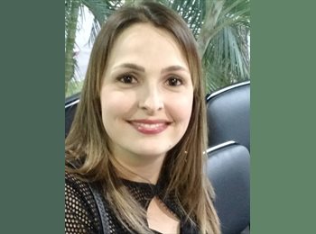 Roomgo BR - Mariana - 41 - Florianópolis