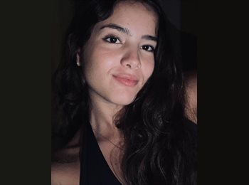 Roomgo BR - Maria Eduarda  - 18 - Florianópolis