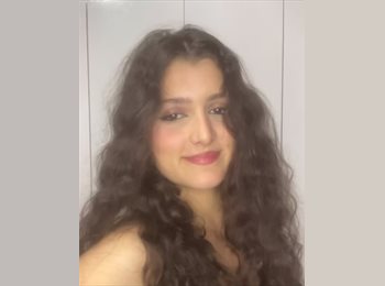 Roomgo BR - Luiza  - 19 - Florianópolis