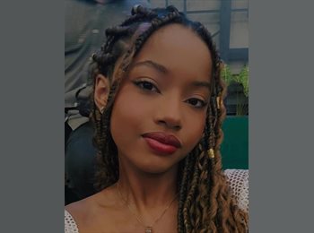 Roomgo BR - Rayanne Jecinara  - 18 - Brasília