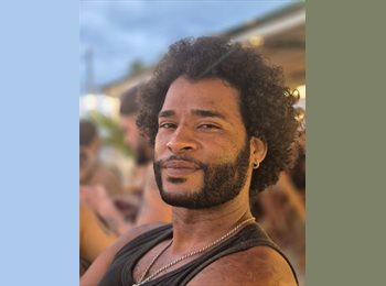 Roomgo BR - VITOR - 33 - Botafogo